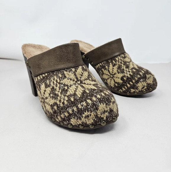 Muk Luks Heeled Mule Clog Sz 7 Kameryn Block Heel Studded Sides Faux Fur Studded - Picture 3 of 14